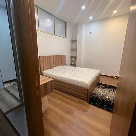 City Center Modern One Bedroom *